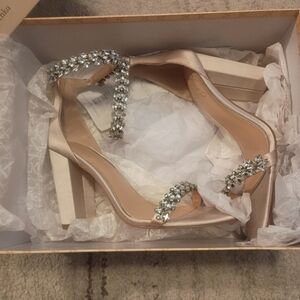 Jewel Badgley MischkaWomen's Mayra Block Heel Evening Sandals